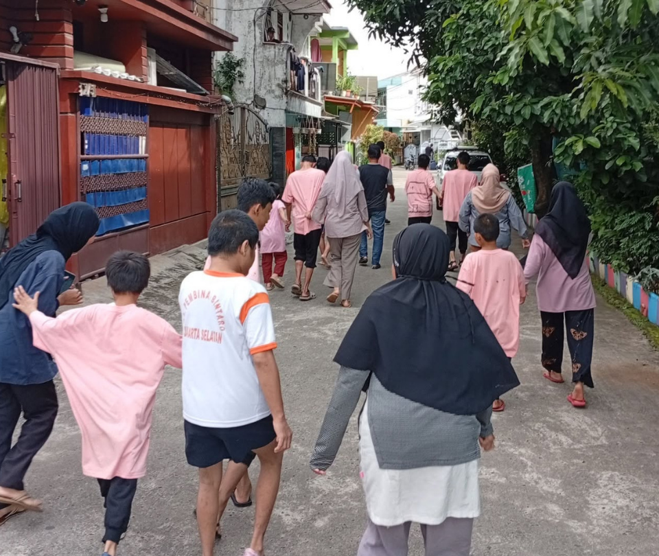 Outing Anak Panti ke Gunung Putri